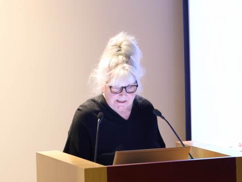 Fyrirlesari á ráðstefnu