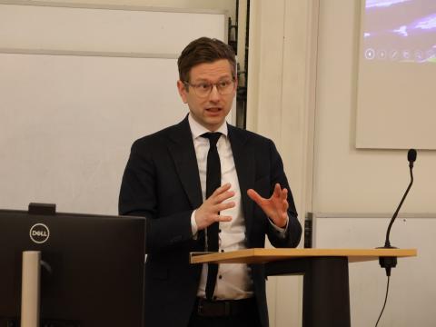 Málstofa um nauðsyn stjórnarskrárbreytinga vegna mögulegrar aðildar að ESB, 27. maí 2026